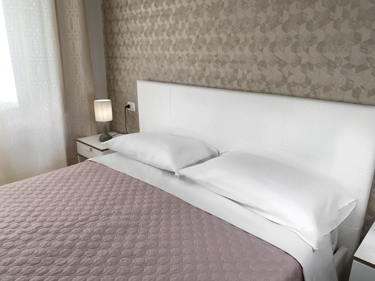 B&B Enjoy Happyness Pompei Dış mekan fotoğraf