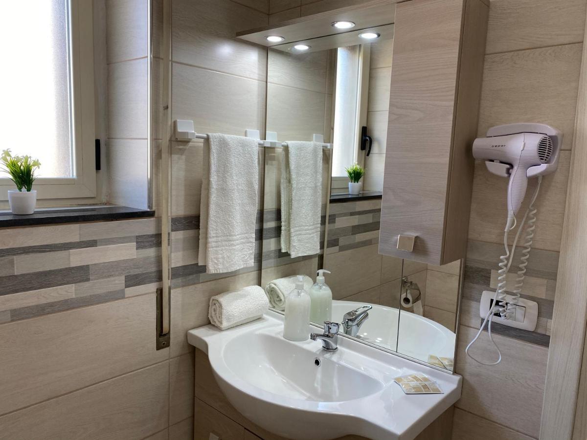 B&B Enjoy Happyness Pompei Dış mekan fotoğraf